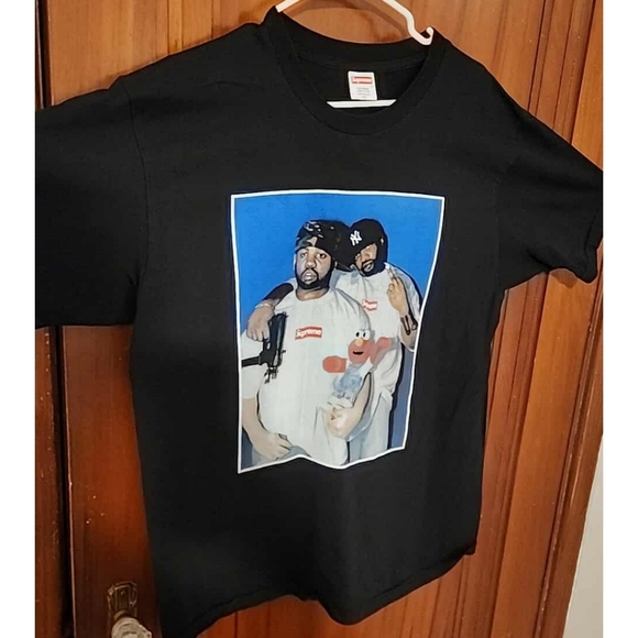 Supreme Black Tee with Graphic Print - Picture 6 of 6